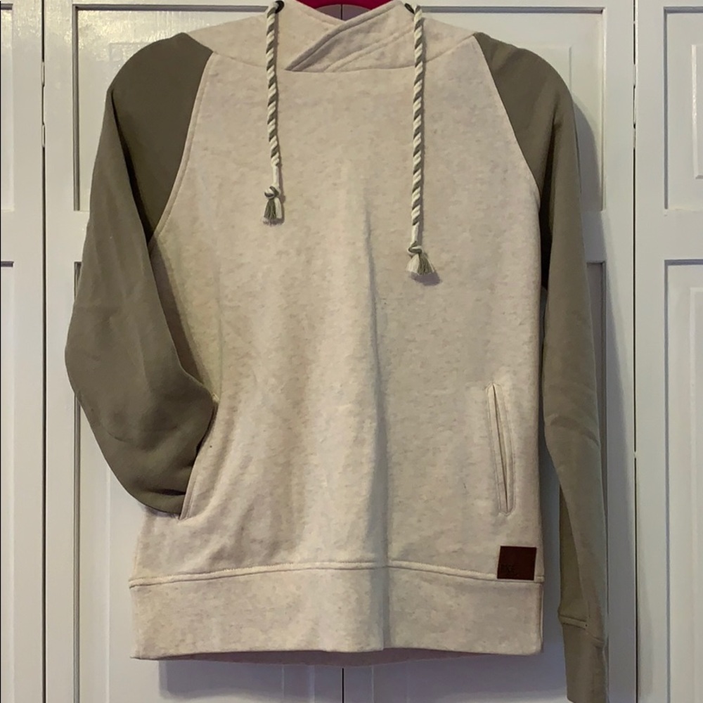 BKE women’s hoodie.